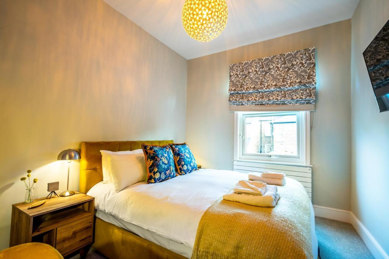 Maggie'S Place York Bagian luar foto