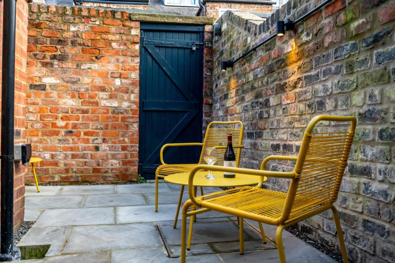 Maggie'S Place York Bagian luar foto